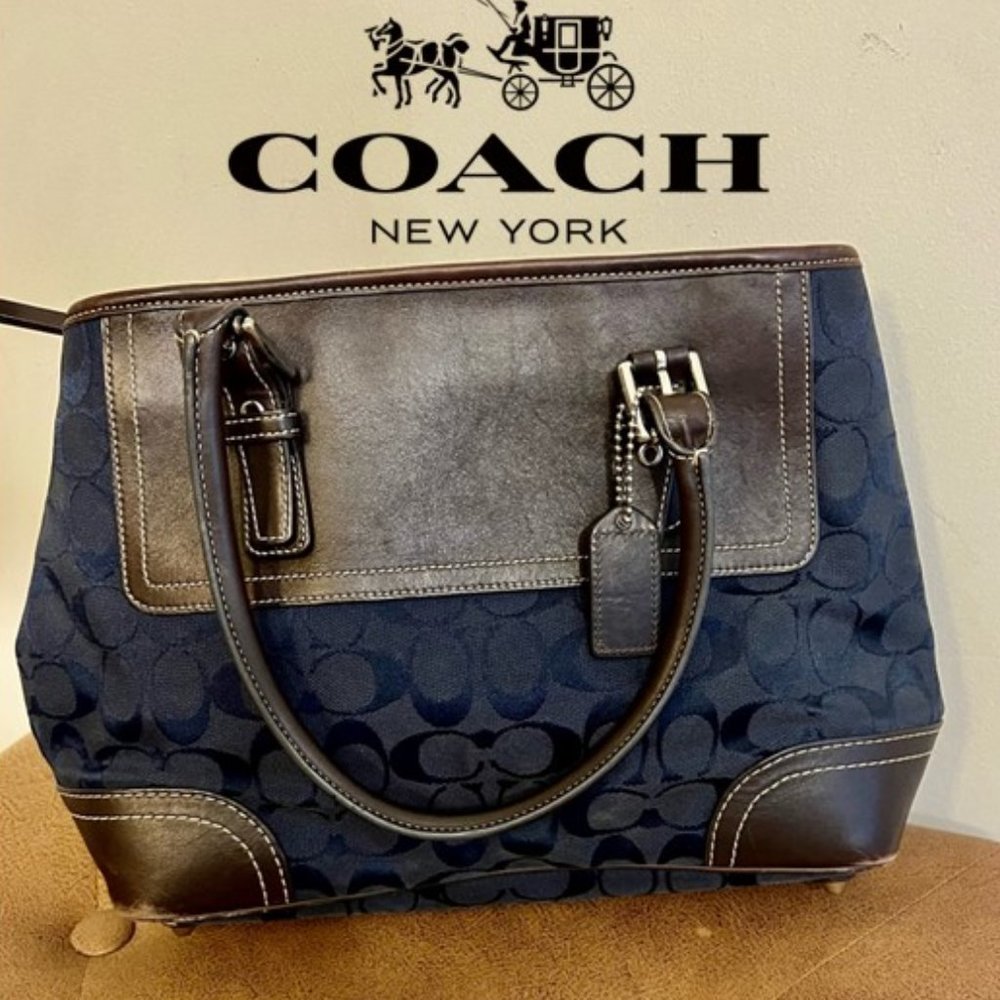 Coach Vintage Medium Shoulder Bag